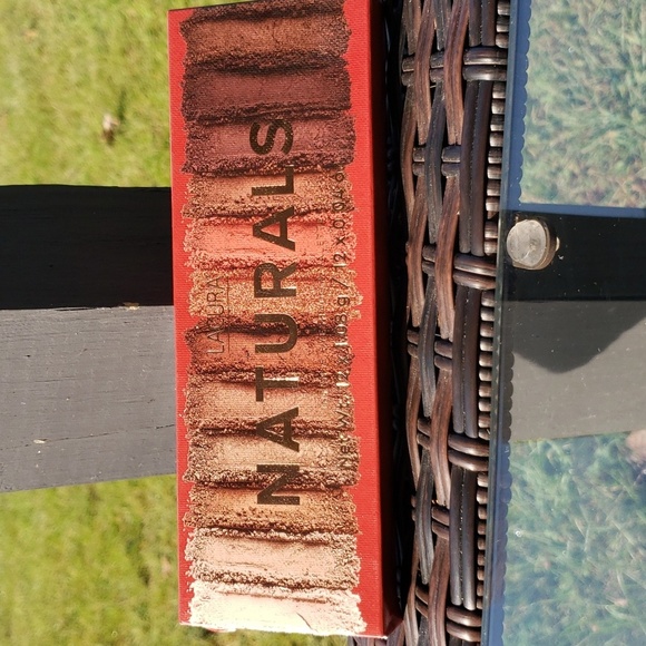 Lacura Naturals intense eyeshadow palette - Picture 1 of 5